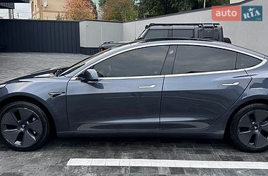 Седан Tesla Model 3 2018 в Рівному