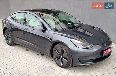 Седан Tesla Model 3 2022 в Ивано-Франковске