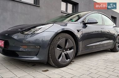 Седан Tesla Model 3 2022 в Івано-Франківську