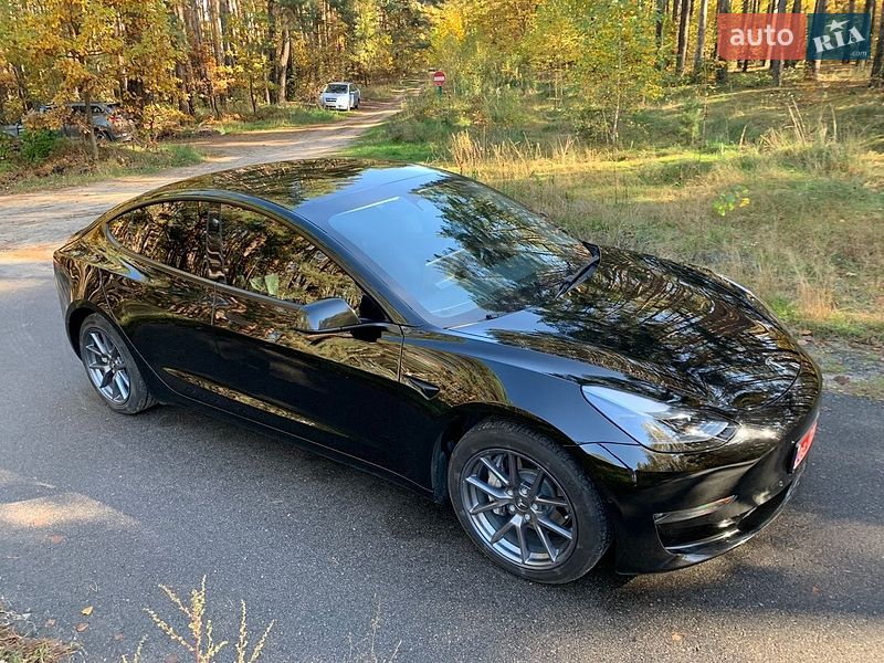 Седан Tesla Model 3 2022 в Киеве фото Седан Tesla Model 3 2022 в Киеве