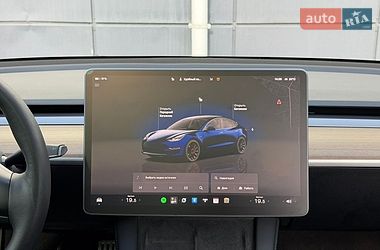 Седан Tesla Model 3 2023 в Одессе