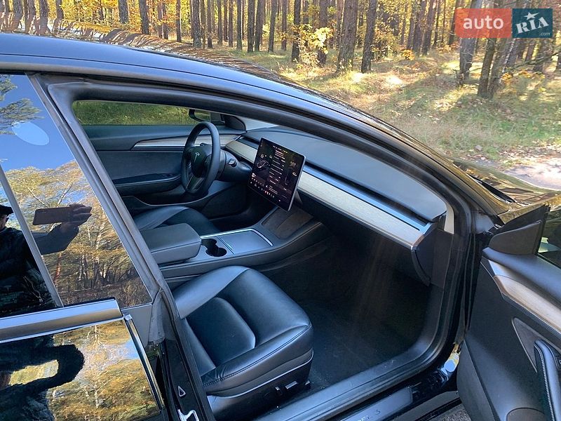 Седан Tesla Model 3 2022 в Киеве фото 16 Седан Tesla Model 3 2022 в Киеве