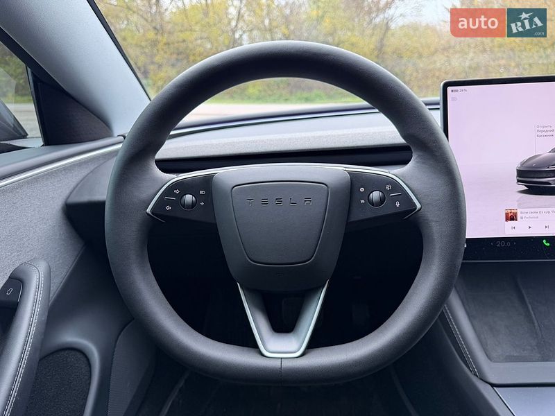 Седан Tesla Model 3 2025 в Бердичеві