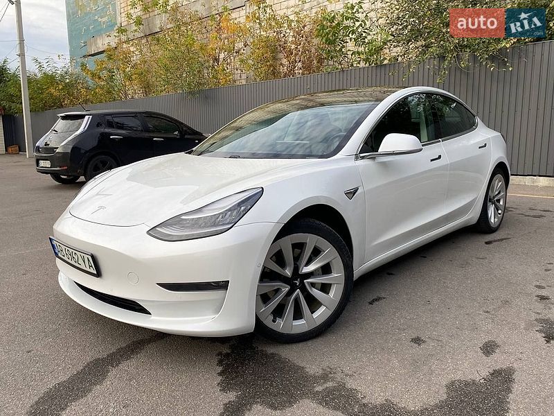 Седан Tesla Model 3 2020 в Дніпрі