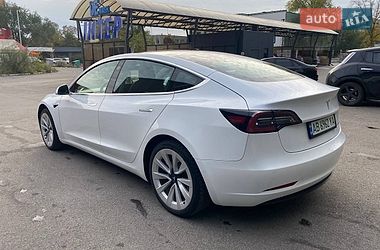 Седан Tesla Model 3 2020 в Дніпрі