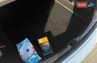 Седан Tesla Model 3 2020 в Виннице