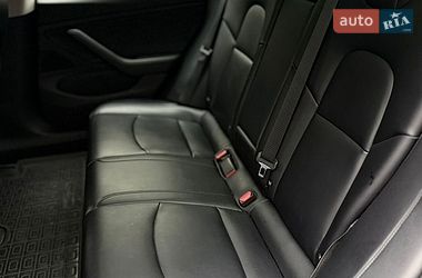 Седан Tesla Model 3 2017 в Киеве