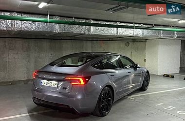 Седан Tesla Model 3 2024 в Києві