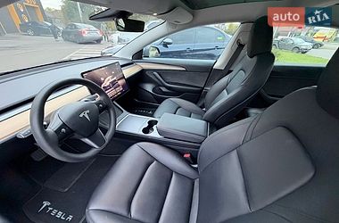 Седан Tesla Model 3 2023 в Харкові