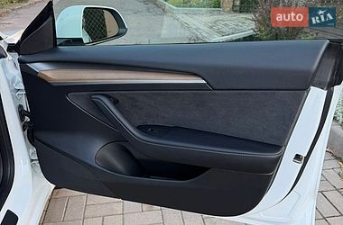 Седан Tesla Model 3 2023 в Нововолынске фото 16 Седан Tesla Model 3 2023 в Нововолынске
