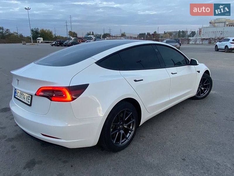 Седан Tesla Model 3 2021 в Дніпрі фото 4 Седан Tesla Model 3 2021 в Дніпрі