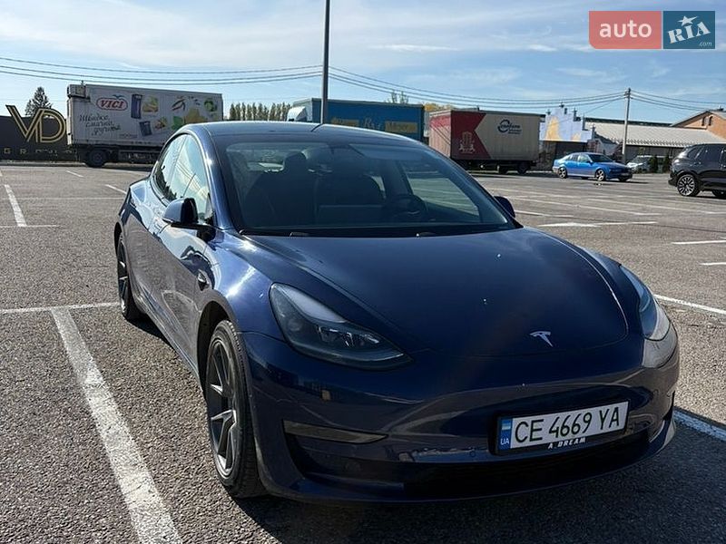 Tesla Model 3 2021