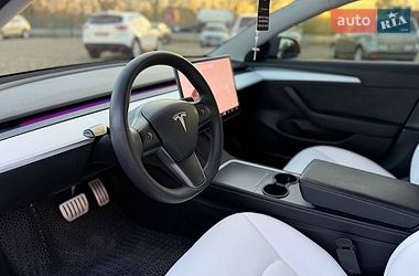 Седан Tesla Model 3 2021 в Коломые