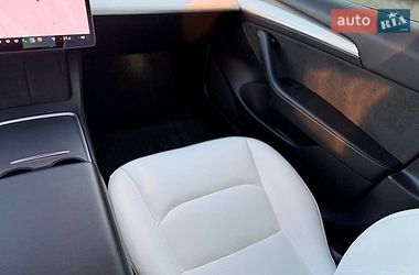 Седан Tesla Model 3 2021 в Коломые