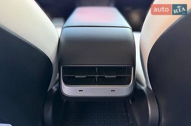 Седан Tesla Model 3 2021 в Коломые