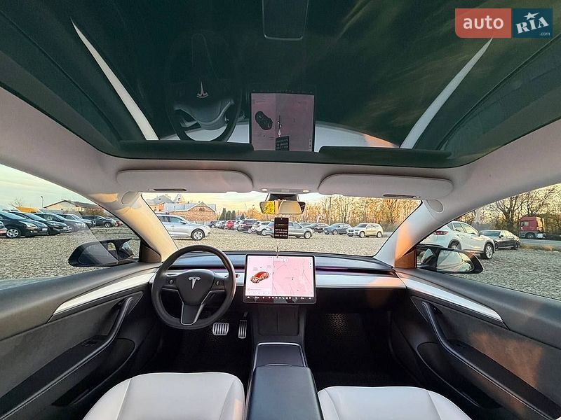 Седан Tesla Model 3 2021 в Коломые
