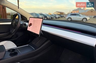 Седан Tesla Model 3 2021 в Коломые