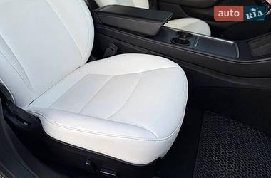 Седан Tesla Model 3 2021 в Коломые