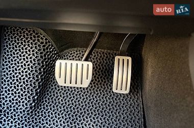 Седан Tesla Model 3 2021 в Коломые