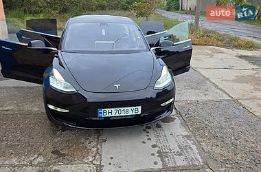 Седан Tesla Model 3 2018 в Білгороді-Дністровському