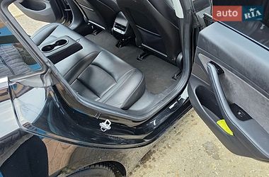 Седан Tesla Model 3 2018 в Білгороді-Дністровському