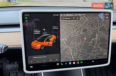 Седан Tesla Model 3 2018 в Білгороді-Дністровському