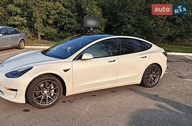 Седан Tesla Model 3 2021 в Харькове