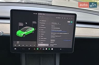 Седан Tesla Model 3 2021 в Харькове