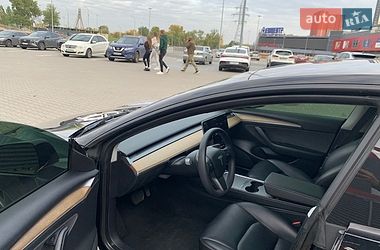 Седан Tesla Model 3 2022 в Києві