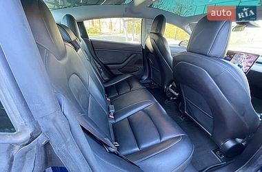 Седан Tesla Model 3 2019 в Львові