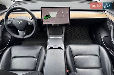 Седан Tesla Model 3 2021 в Рівному