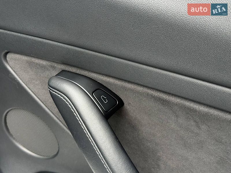 Седан Tesla Model 3 2021 в Рівному