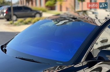 Седан Tesla Model 3 2022 в Івано-Франківську