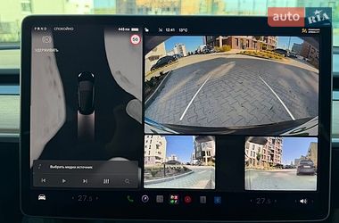Седан Tesla Model 3 2022 в Івано-Франківську