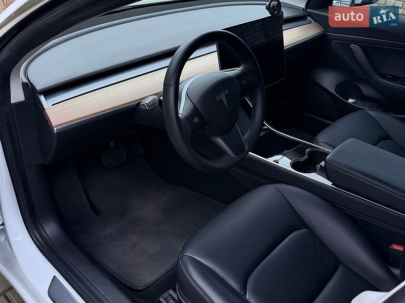 Седан Tesla Model 3 2020 в Харькове фото 14 Седан Tesla Model 3 2020 в Харькове