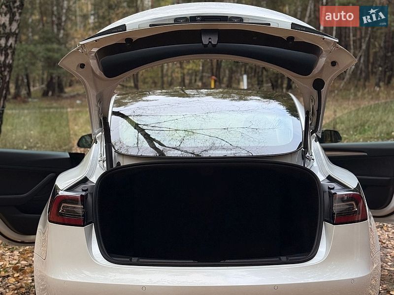 Седан Tesla Model 3 2022 в Бучі фото 16 Седан Tesla Model 3 2022 в Бучі