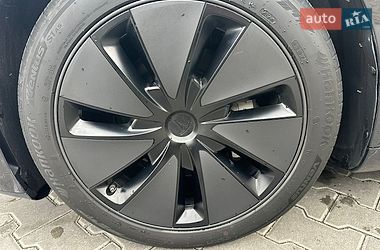Седан Tesla Model 3 2024 в Виннице