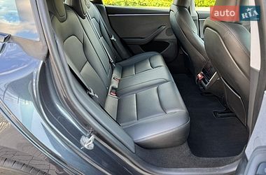 Седан Tesla Model 3 2024 в Дніпрі