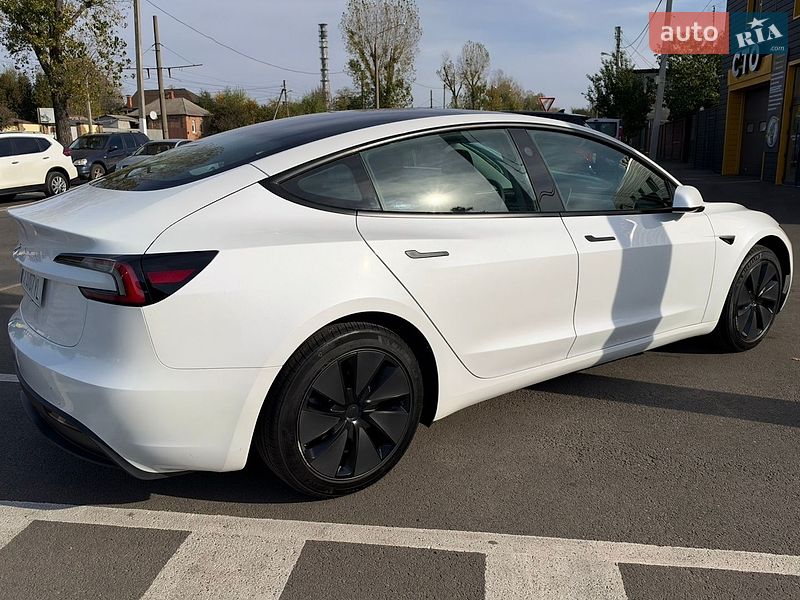 Седан Tesla Model 3 2025 в Харкові фото 8 Седан Tesla Model 3 2025 в Харкові