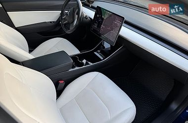 Седан Tesla Model 3 2018 в Львові фото 24 Седан Tesla Model 3 2018 в Львові