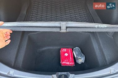 Седан Tesla Model 3 2018 в Львові фото 20 Седан Tesla Model 3 2018 в Львові