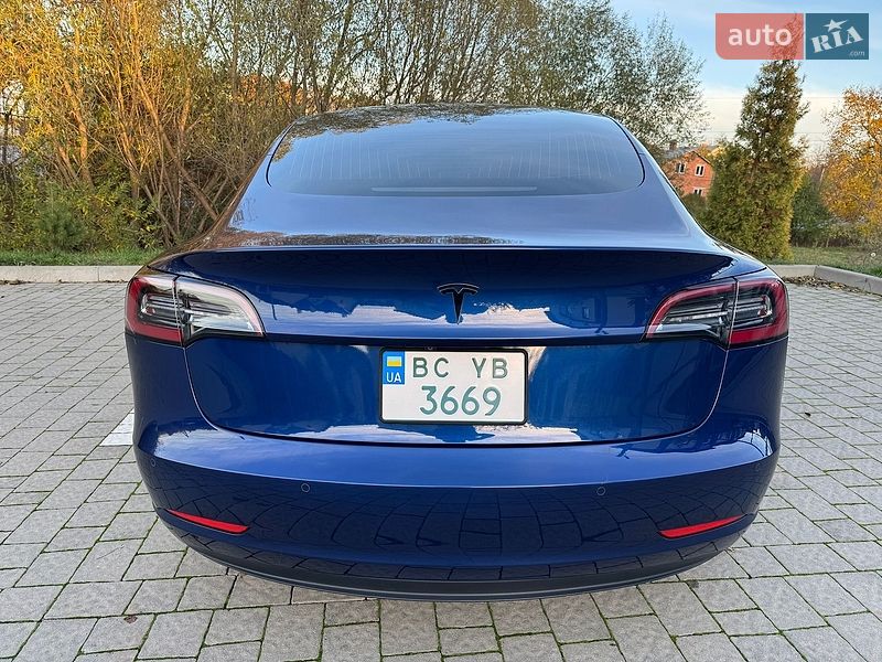 Седан Tesla Model 3 2018 в Львові фото 17 Седан Tesla Model 3 2018 в Львові