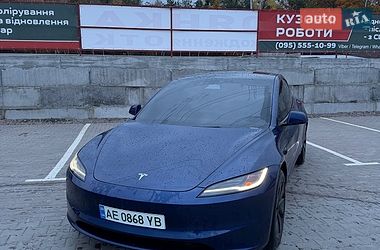 Седан Tesla Model 3 2024 в Києві фото 12 Седан Tesla Model 3 2024 в Києві