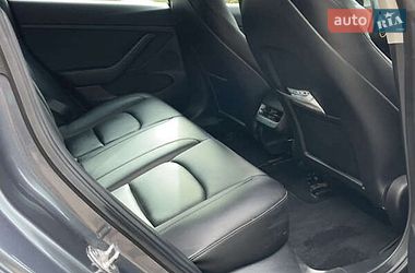 Седан Tesla Model 3 2022 в Львові