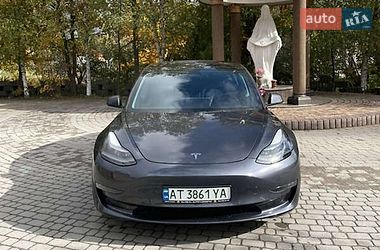 Седан Tesla Model 3 2022 в Львові