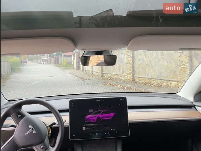 Седан Tesla Model 3 2022 в Львові