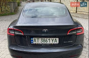 Седан Tesla Model 3 2022 в Львові