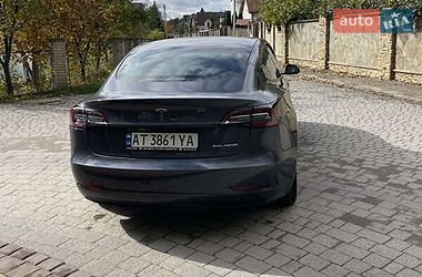 Седан Tesla Model 3 2022 в Львові