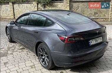 Седан Tesla Model 3 2022 в Львові