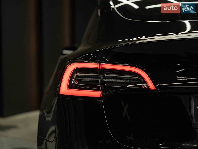 Седан Tesla Model 3 2019 в Чернівцях фото 3 Седан Tesla Model 3 2019 в Чернівцях